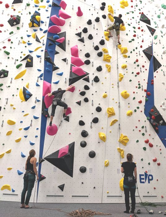 Klettertraining mit Sportartspezifischen Übungen.